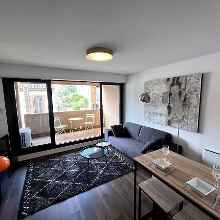 Sublime T2 Avec Balcon Apartament